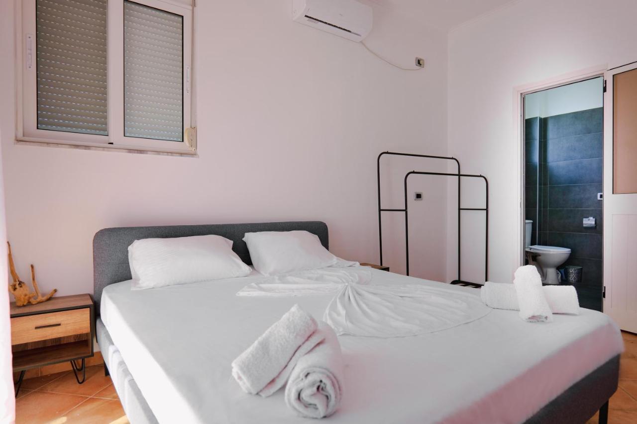 Hotel Leon Sarandë 외부 사진