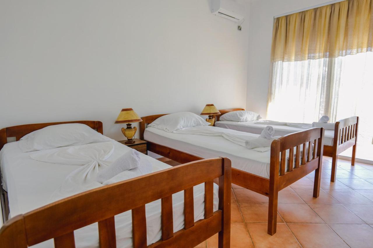 Hotel Leon Sarandë 외부 사진